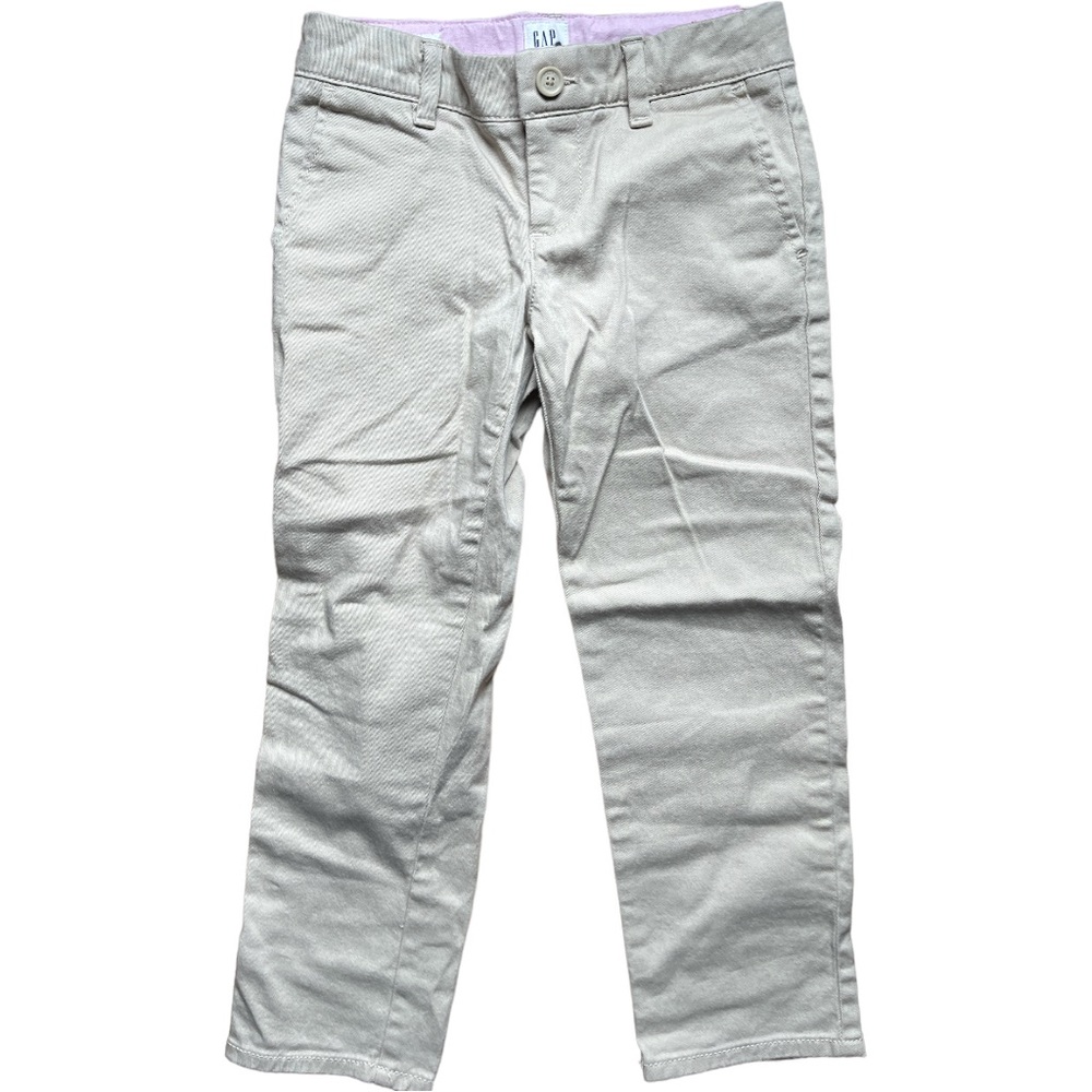 Gap girls khaki pants in size 5 regular like new condition